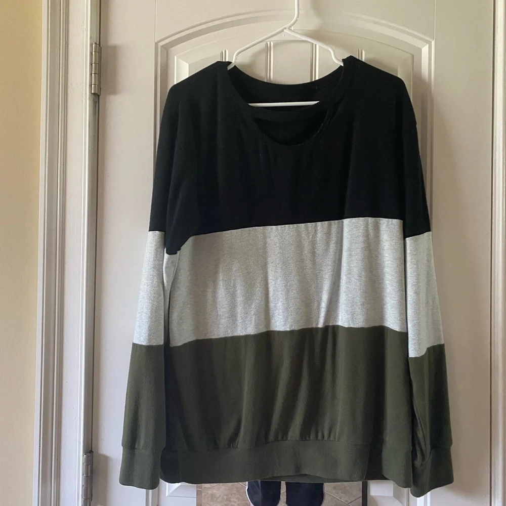 Shein Striped Top - Picture 1 of 2